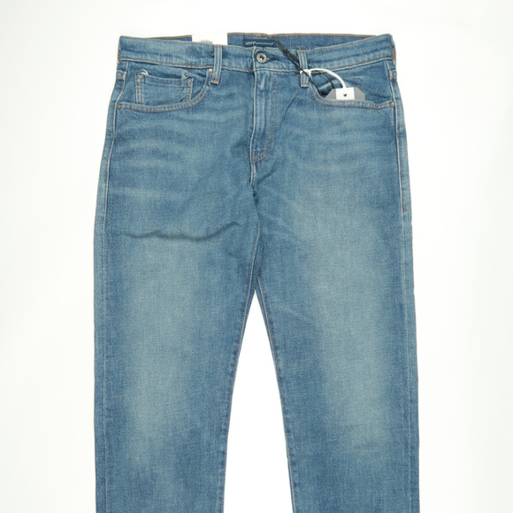 Levi's Made & Crafted 502 Taper Selvedge Jeans - Picture 5 of 7